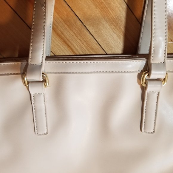 BENETTON tote - Picture 5 of 9